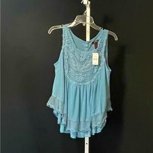 NWT XL It’s Pink sleeveless layered top 1st pic is closest to true color (teal)